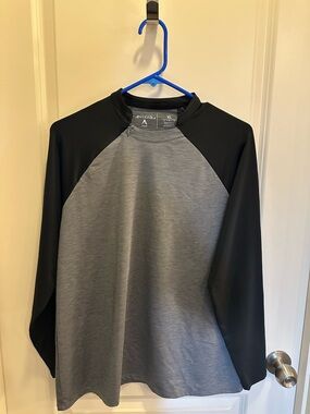 Antigua Women’s  Gray and Black Long-Sleeve Raglan Pullover